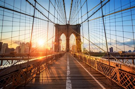 Brooklyn Bridge in New York - The Iconic Crossing Between Manhattan and ...