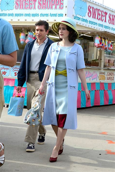 Rachel Brosnahan and Michael Zegen Filming "The Marvelous Mrs. Maisel ...