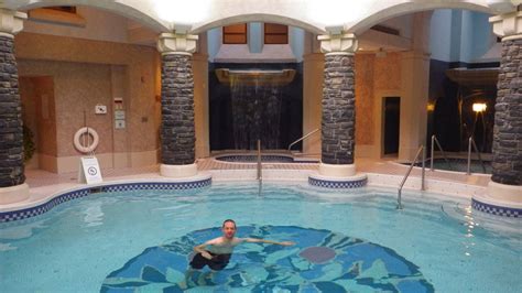 Willow Stream Spa Mineral Pool at The Fairmont Banff Springs | Fairmont ...