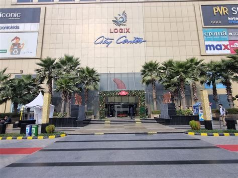 Luxury And Leisure: 5 Best Malls In Noida That Are Retail Paradise ...