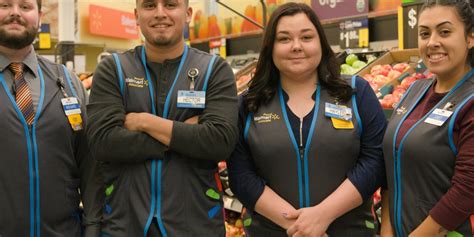 Walmart Dress Code (2023 Updated) – Discovering Employment Paths and ...