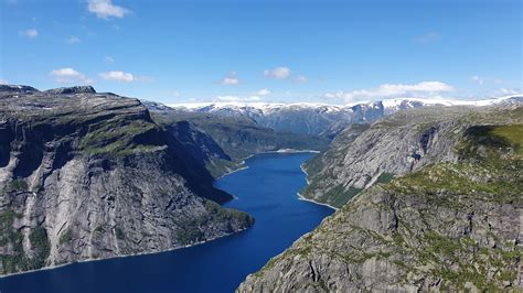 View from the Trolltunga in Norway (OC) (4032x2268) : r/EarthPorn