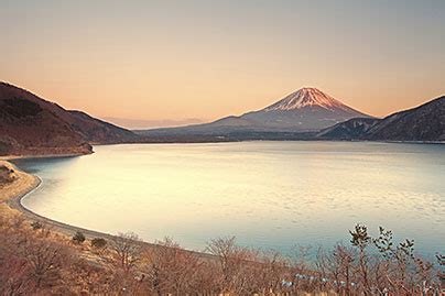 Fuji Five Lakes - Japan Travel Guide - japan365days.com