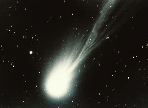 Halley’s Comet is Expected to Be Visible on Evening of May 5th