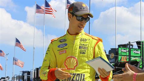 Joey Logano gets first career Daytona 500 win under caution - ABC13 Houston