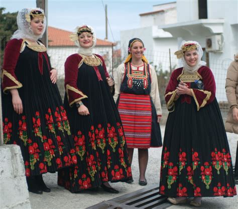 1000+ images about Greek dance costumes on Pinterest | Greek Costumes ...