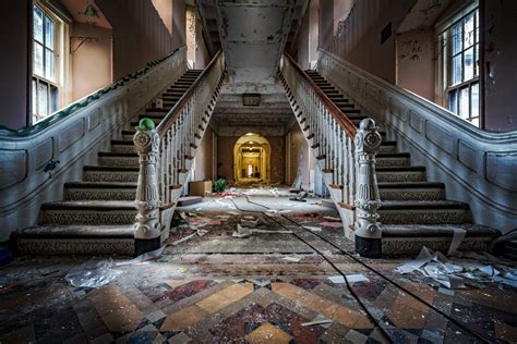 Largest abandoned mansion in USA: 70,000sq ft Lynnewood Hall in ...