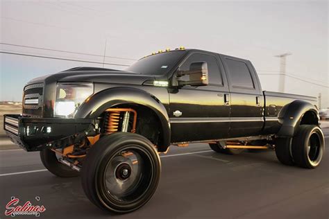 TRUCK TRENDS: Big Wheels & Small Tires on a 4x4?!? - Ford-Trucks.com