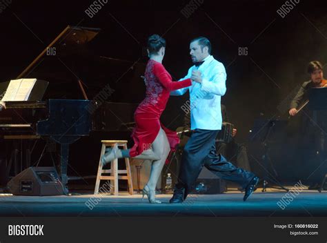 Argentine Tango Image & Photo (Free Trial) | Bigstock