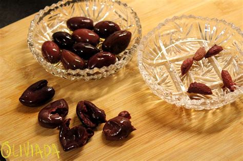 How To Pit Olives Like A Pro? 9 Suprising Methods