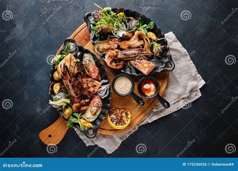 Grilled Seafood Platter. Assorted Delicious Grilled Seafood with ...