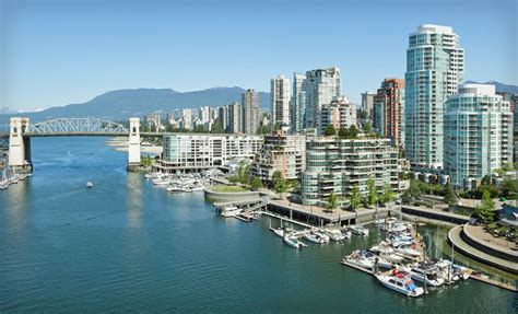 Stay at Coast Coal Harbour Hotel in Vancouver, BC | Harbor hotel ...