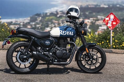 The 2023 Royal Enfield Hunter 350 Is A Stunning Classic Motorcycle That ...