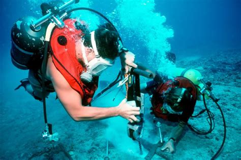 Commercial Diving Certifications - Dive Training Magazine | Scuba ...