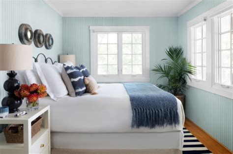 10 Lovely Light Blue Paint Colors for a Bedroom