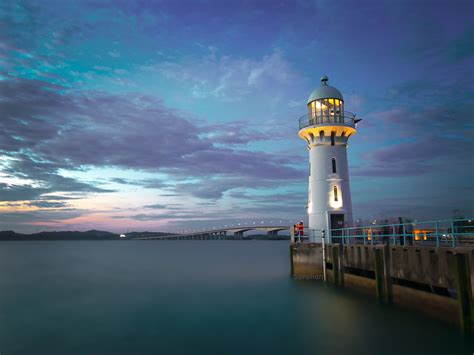 Raffles Marina Lighthouse | Located at the tip of our Club's… | Flickr