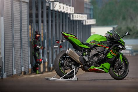 2023 Kawasaki Ninja ZX-4RR | Avaliação inicial - Bacana