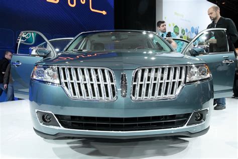 Lincoln MKZ Hybrid (photos) - CNET