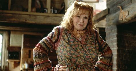 Harry Potter: 10 Times Molly Weasley Proved She Was the Best Mom