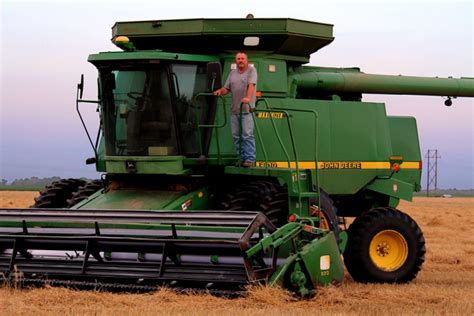 From Farm to Plate | Eat Wheat