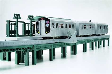 LEC USA 2000 MTA New York City Subway Battery Operated Train Set - Buy ...