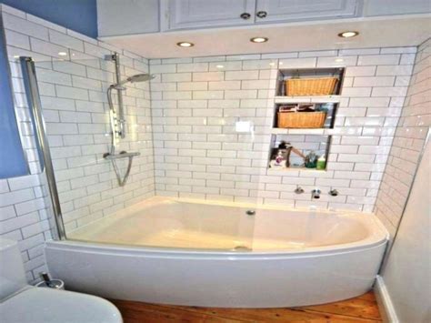 10 Different Types of Bathtubs | Bathroom tub shower combo, Corner tub ...