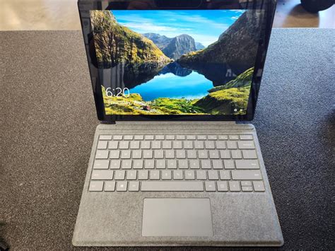 Microsoft Surface Pro 7 (1866) 12.3" 256GB Intel Core i5 10th Gen 8GB ...