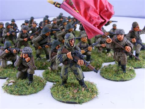 Evil Bob's Miniature Painting: 28mm WWII Soviets