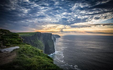 Cliffs of Moher, Ireland [OC] [5100x3195] : r/EarthPorn