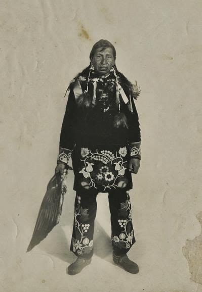 Old photos of Ojibwa folks (aka Ojibwe,... - Native American Indian ...