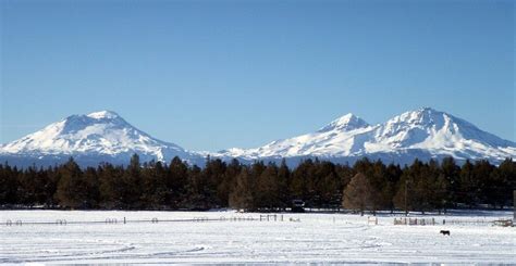 The Three Sisters mountain range outside of Redmond. | Sisters oregon ...