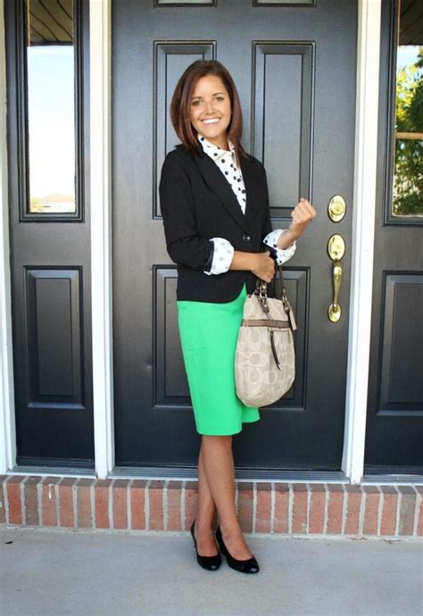 15 Elegant Outfits Combinations for Teachers This Season