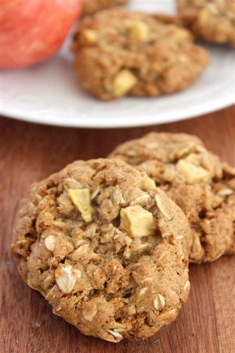 Cinnamon Apple Oatmeal Cookies Recipe