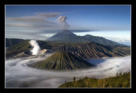 KAWAH GUNUNG BROMO, Obyek Wisata Bromo