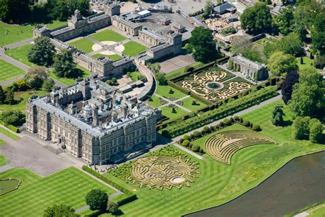 Behind the cover: A history of Longleat, the Marchioness of Bath’s ...