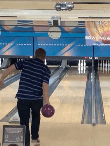 Miss Bowling GIF - Miss Bowling Gutter Ball - Discover & Share GIFs