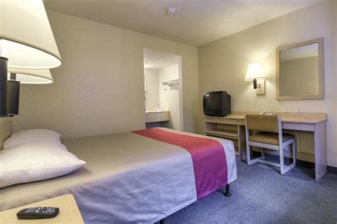 Motel 6 Buena Park Knotts Berry Farm Disneyland - UPDATED 2017 Prices ...