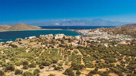 How to Decide Where to Stay in Crete, the Largest Greek Island | Condé ...