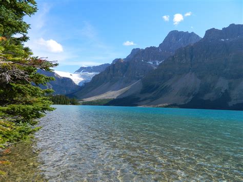 Bow Lake Alberta, Canada [OC] [4320x3240] : r/EarthPorn