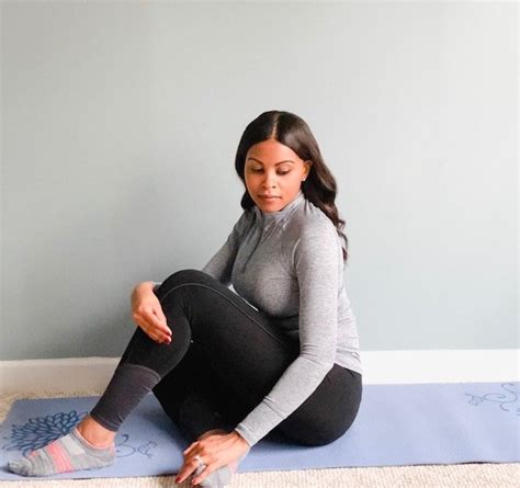 The 10 Minute Early Morning Yoga Routine You Need To Try Today - JZPThomas