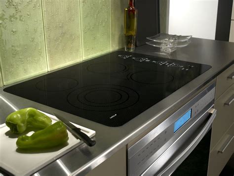 Wolf CT30ES 30 Inch Smoothtop Electric Cooktop with 4 Heating Elements ...