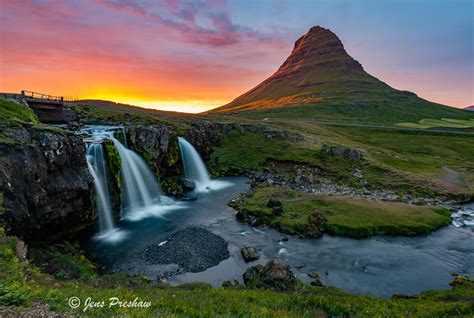 Kirkjufell Mountain Sunset | Iceland | Jens Preshaw Photography