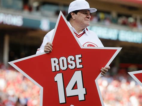 Pete Rose inducted to Reds' Hall of Fame