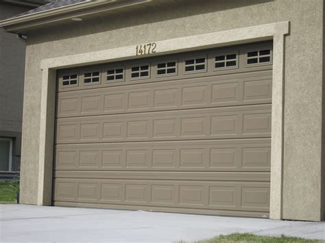 92 Modern Most popular garage door colours Prices | Garage Doors and Design