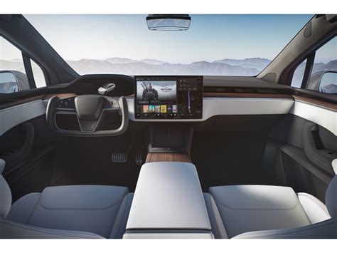 2023 Tesla Model X: 49 Interior Photos | U.S. News