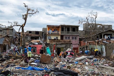 Haiti reeling after Hurricane Matthew destruction | PBS News Weekend