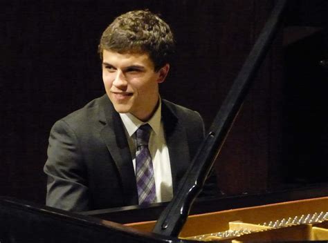 Free Classical Piano Concert in West End - The Seven Lakes Insider