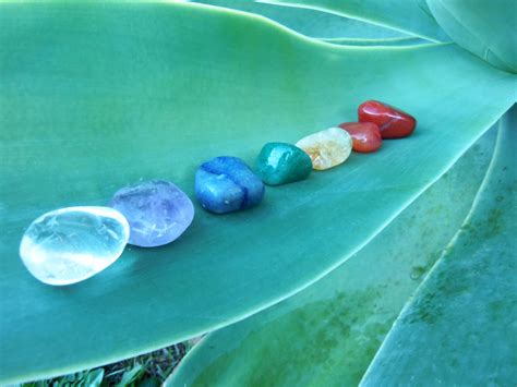 Benefits of Natural Healing with Crystals | EVERYTHiNG SOULFuL