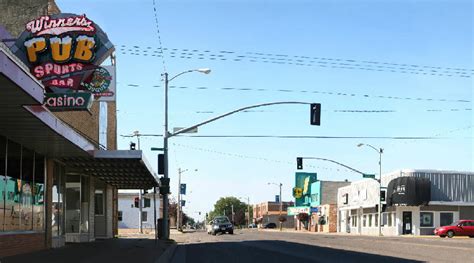 Downtown Sidney, Montana looking south - | Montana vacation, Montana ...