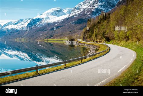 Mountain road in Norway Stock Photo - Alamy